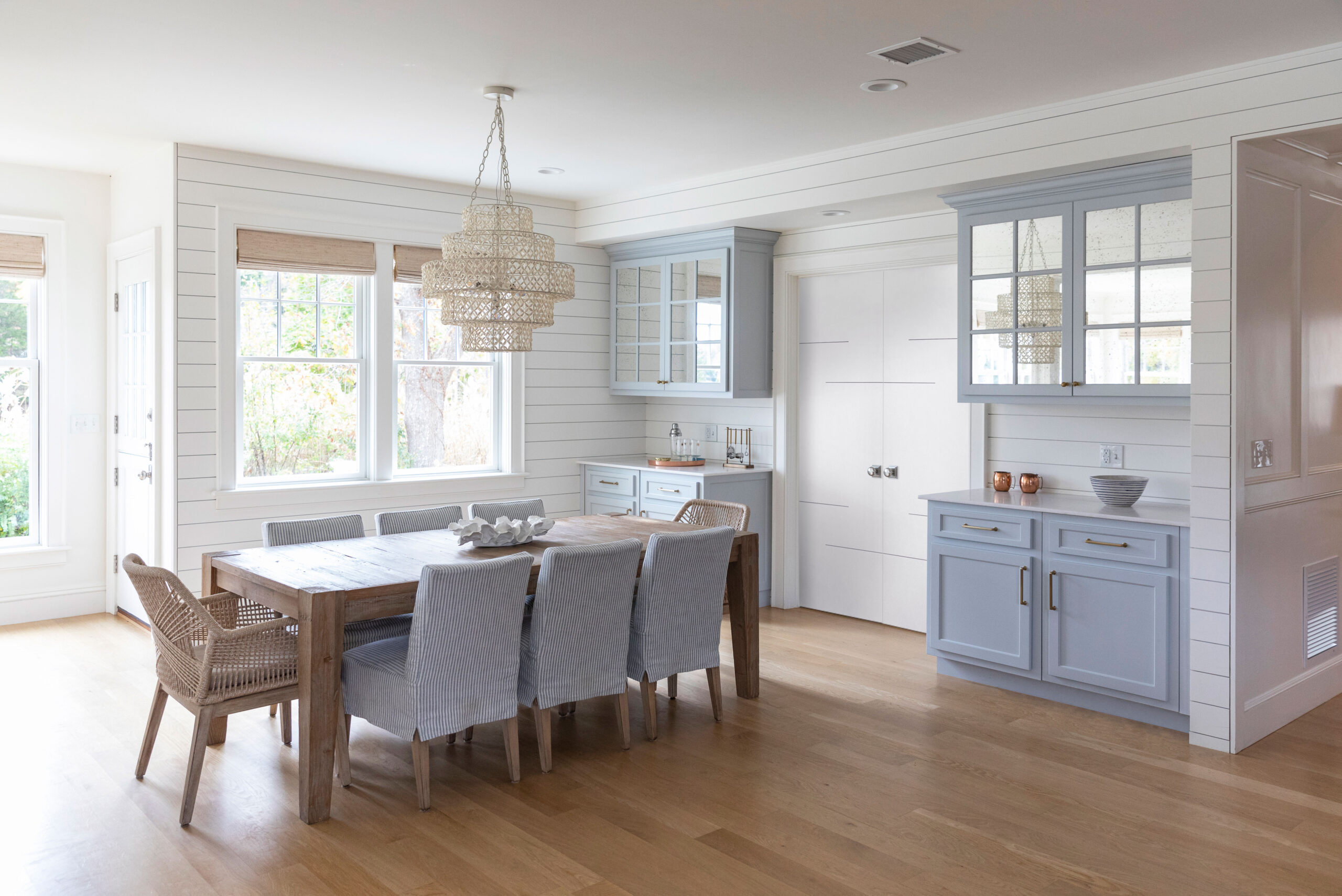 LDI_FineLine_Ballard_diningroom_xl